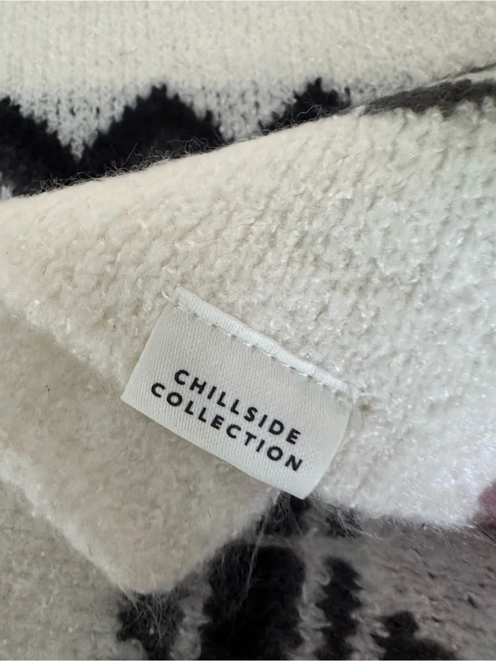 Neutral Cream and Black Patterned Throw scarf